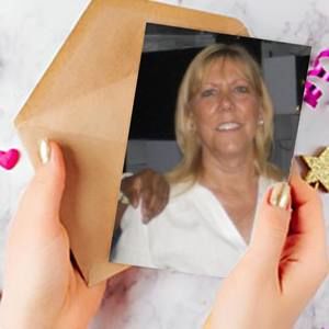 Meet your Posher, Debi